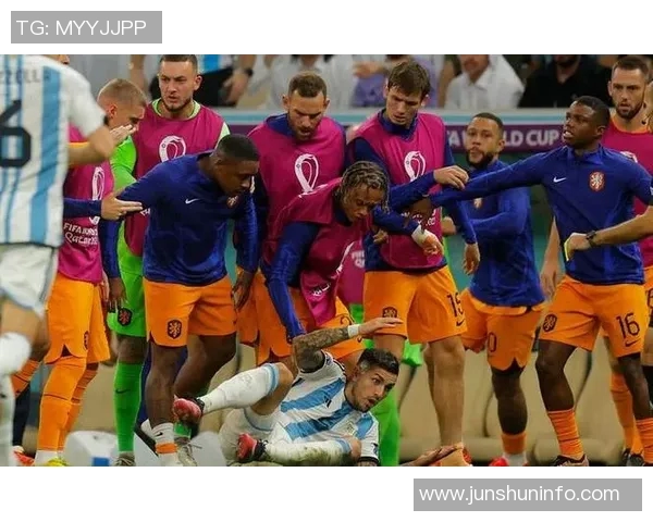 范加尔表示荷兰国家队进球才是最大问题，需加强攻击力